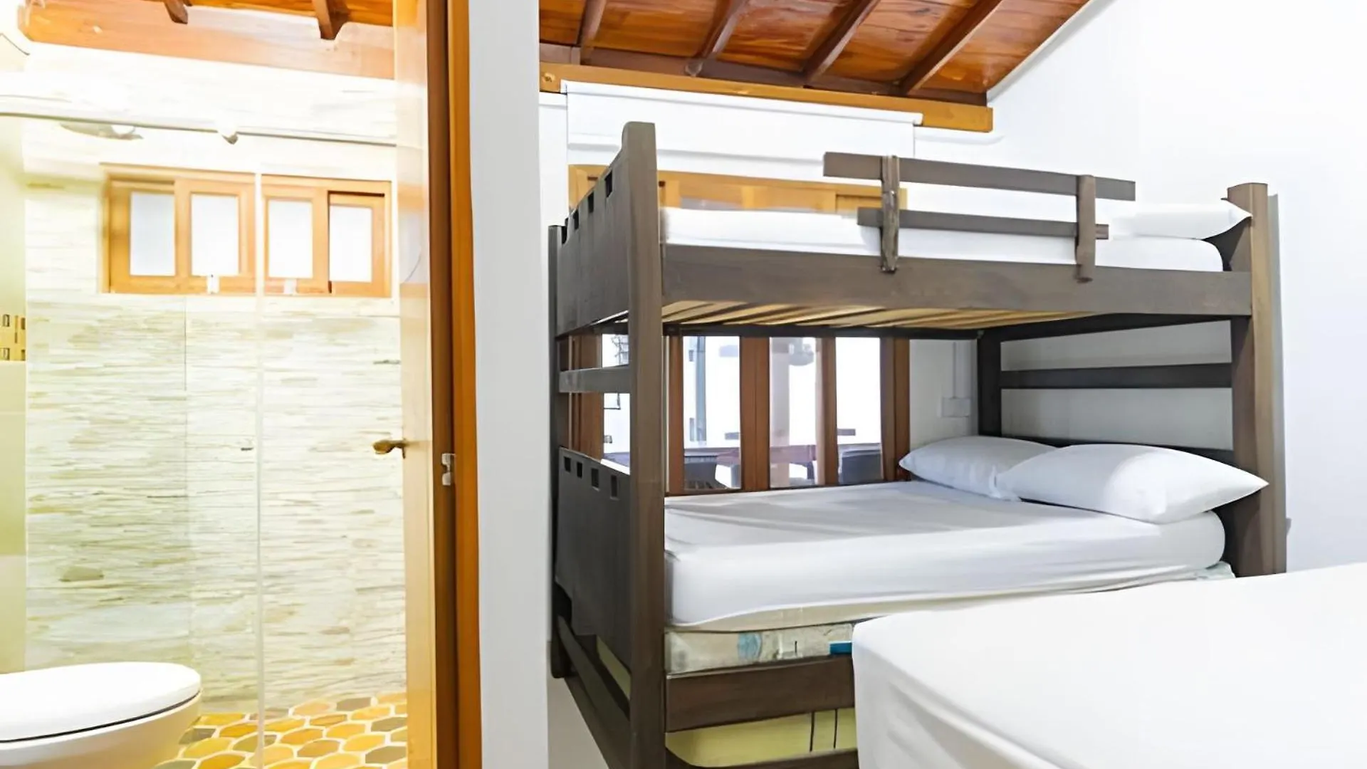 Villa + Granja | 5 Habitaciones | Juegos | Billar Santa Elena   Santa Elena (Antioquia)