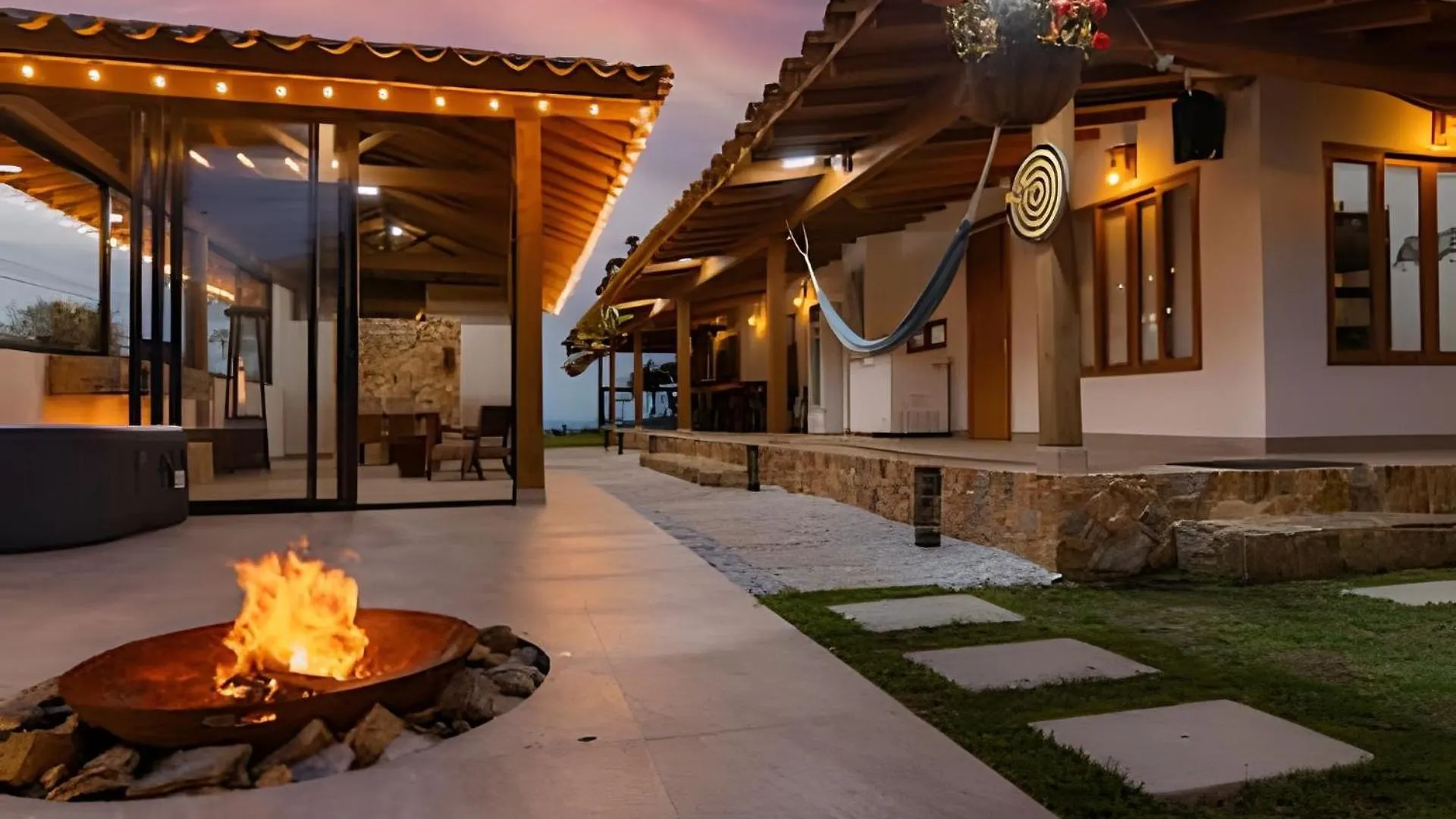 Villa + Granja | 5 Habitaciones | Juegos | Billar Santa Elena